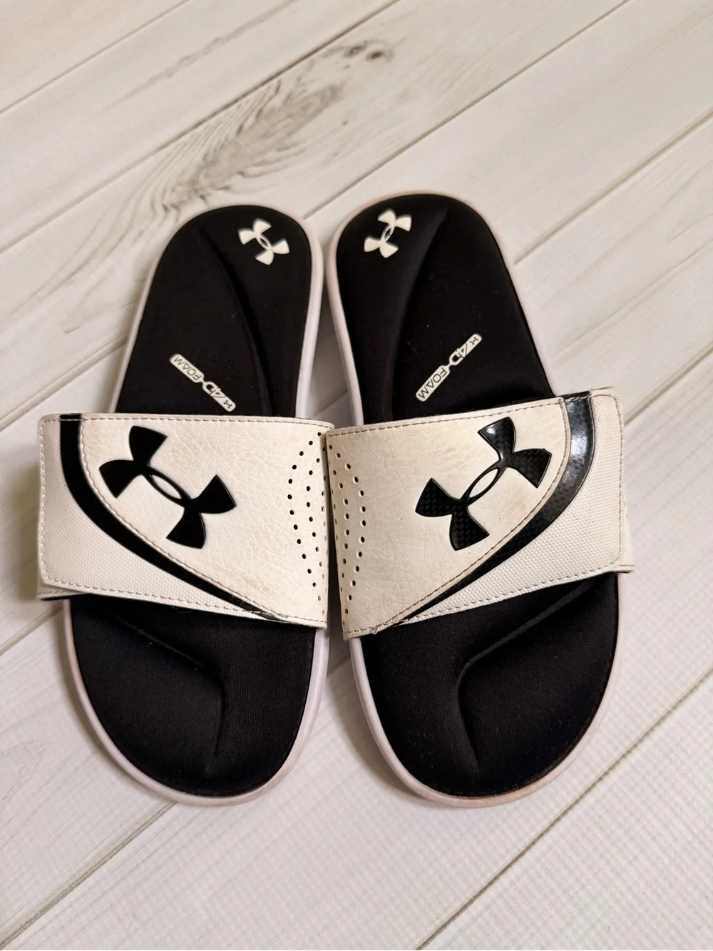 Under Armour Kids Black & White Slide Sandals with Logo Strap